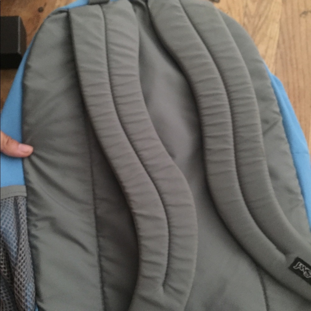 Backpack - Picture 5 of 6